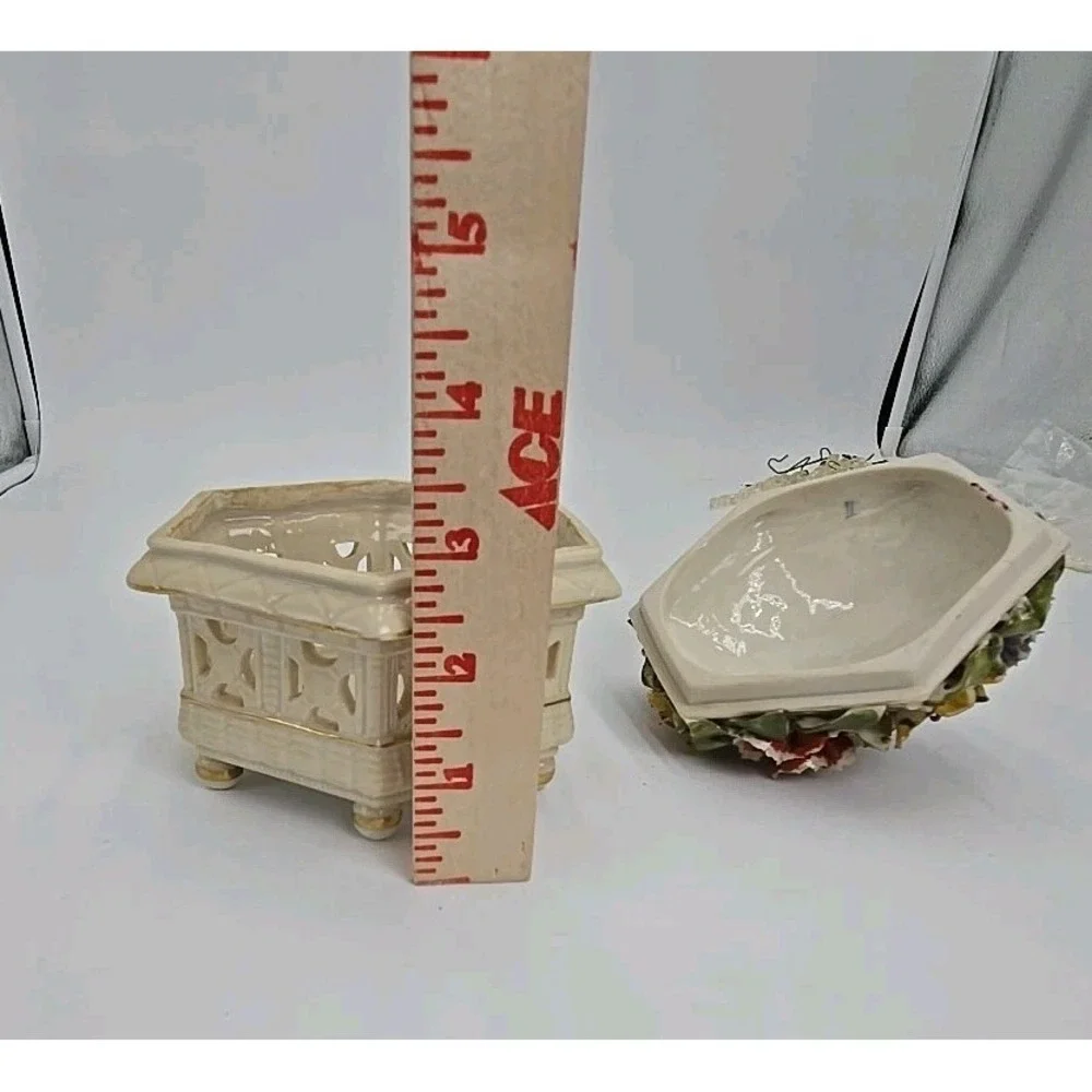 Vtg Bavaria Lid Floral Pansy Footed Trinket Candy Coin Dish Flawed READ‎